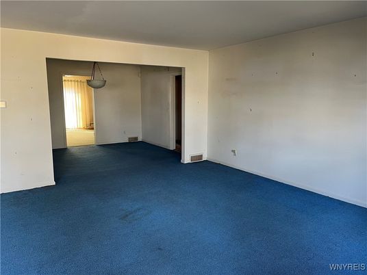 Empty room, Interior, Pendant Lights