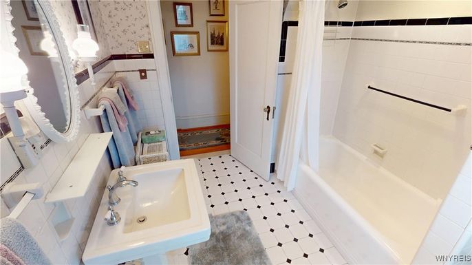 Bathroom, Interior