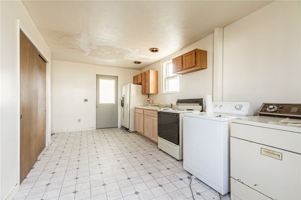 Interior, Kitchen, Washer