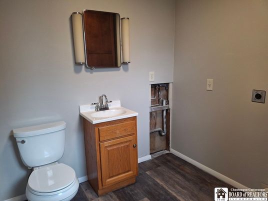 Bathroom, Interior, Wood Texture Flooring
