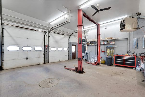 Fitness Equipment, Garage, Interior
