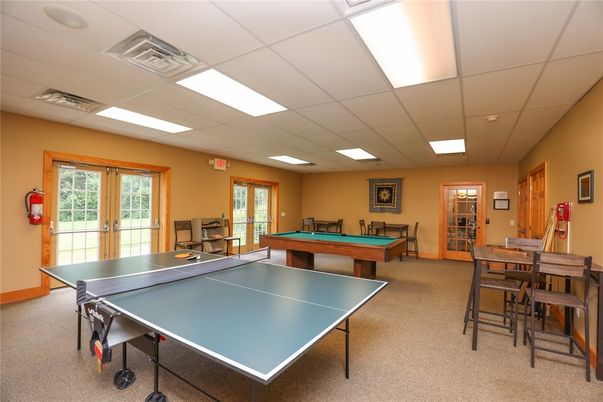 Billiard Table, Game Room, Interior, Recessed Lighting