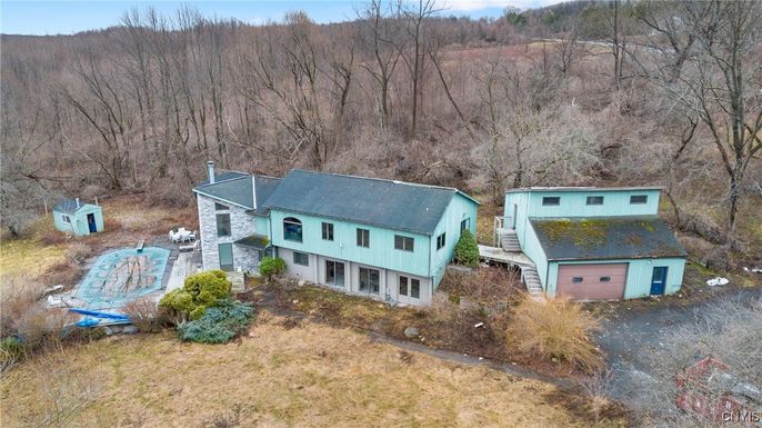 Exterior, Drone