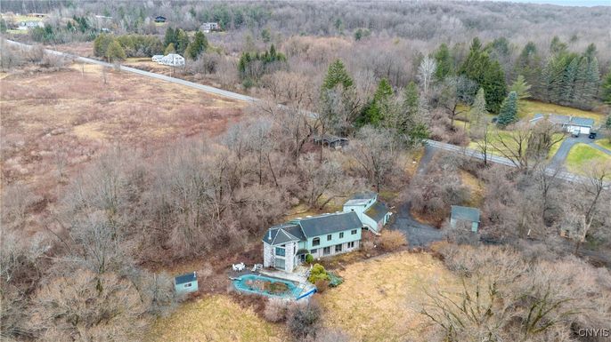 Exterior, Drone