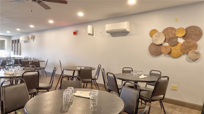 Dining room, Interior, Recessed Lighting