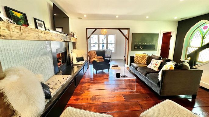 Fireplace, Interior, Living room, Recessed Lighting, Wood Texture Flooring
