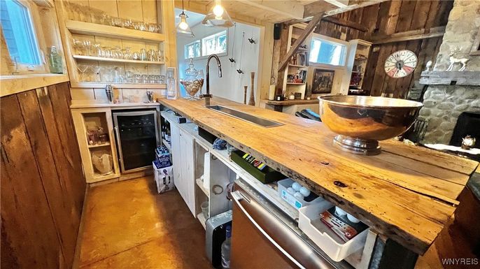Fireplace, Interior, Kitchen, Pendant Lights