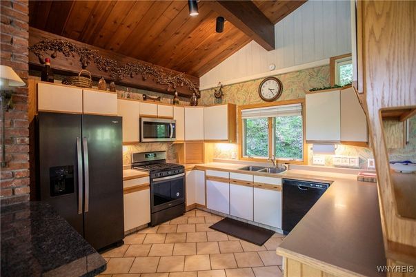 Interior, Kitchen, Wooden Beams, Wooden Ceilings