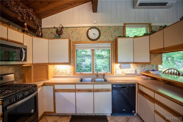 Interior, Kitchen, Wooden Ceilings
