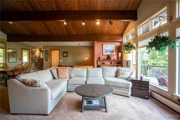 Dining room, Interior, Living room, Pendant Lights, Recessed Lighting, Wooden Beams, Wooden Ceilings
