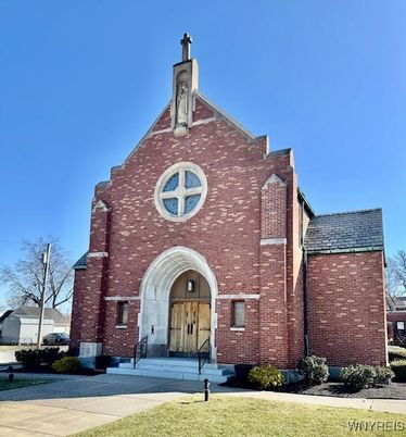 Exterior, Facade, Brick Facade, Tudor Revival