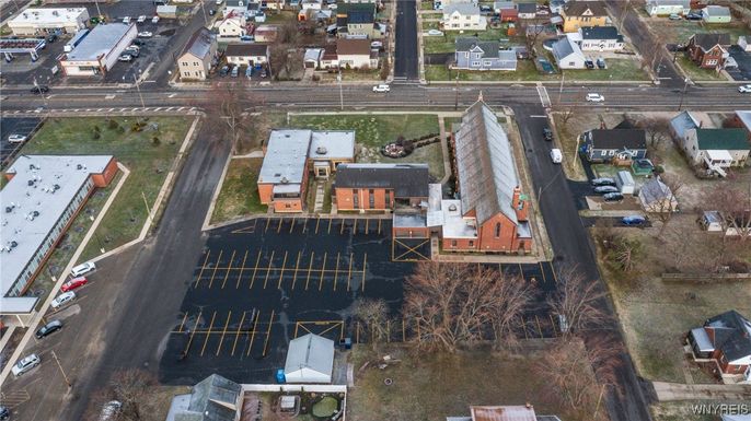 Exterior, Drone