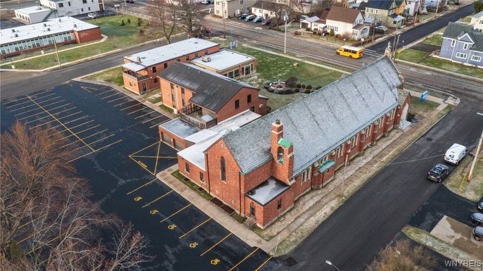 Exterior, Drone