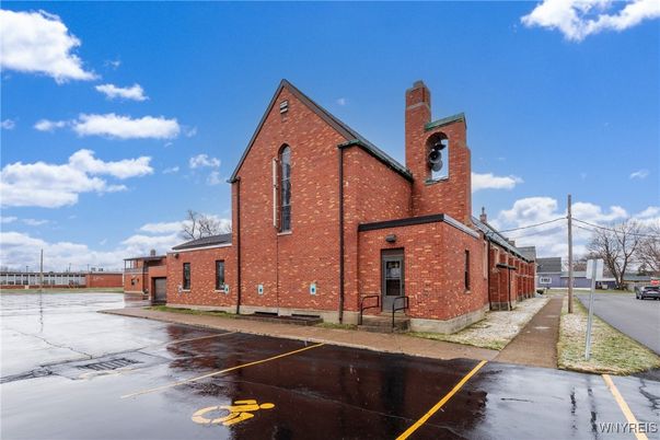 Exterior, Facade, Brick Facade, Tudor Revival