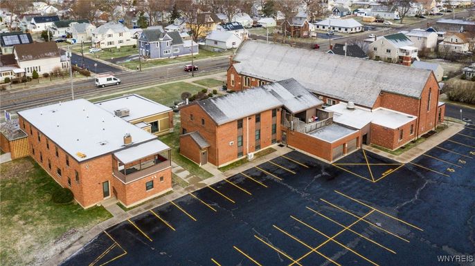 Exterior, Drone