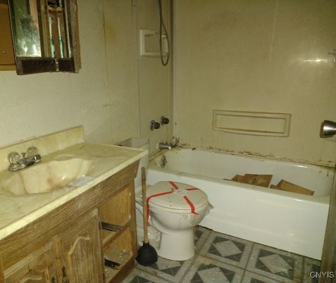 Bathroom, Interior