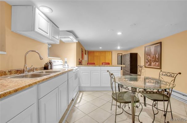 Dining room, Interior, Kitchen, Recessed Lighting