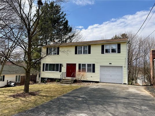 Attached, Exterior, Facade, Raised Ranch