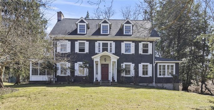 Exterior, Facade, Georgian
