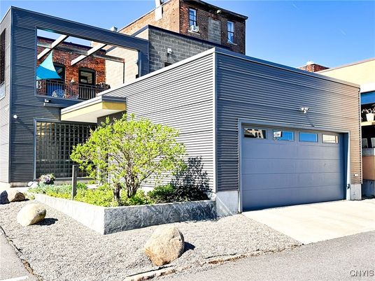 Attached, Exterior, Facade, Modern