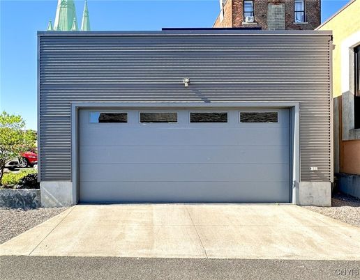 Detached Garage, Exterior