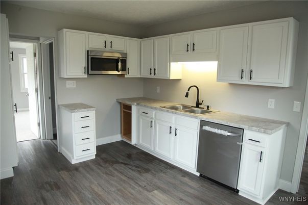 Interior, Kitchen, Stainless Steel Appliances, Wood Texture Flooring