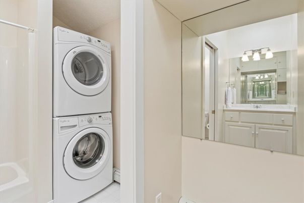 Bathroom, Interior, Utility Closets, Washer