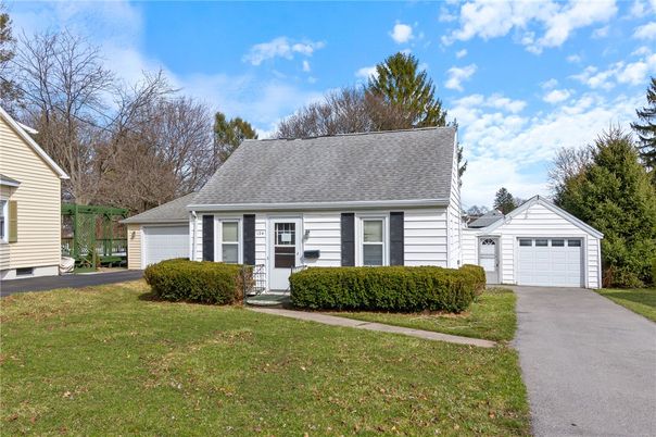 Detached Garage, Exterior, Facade, Cape Cod