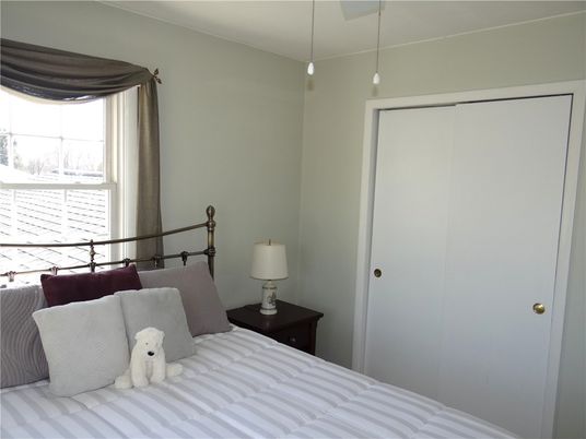 Bedroom, Interior, Pendant Lights