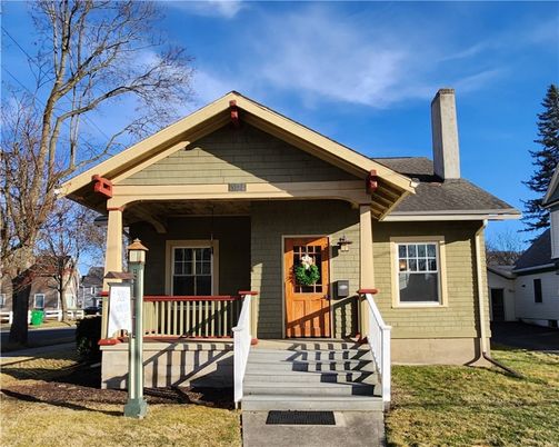 Exterior, Facade, American Craftsman