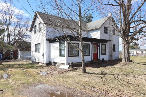 Exterior, Facade, Cape Cod