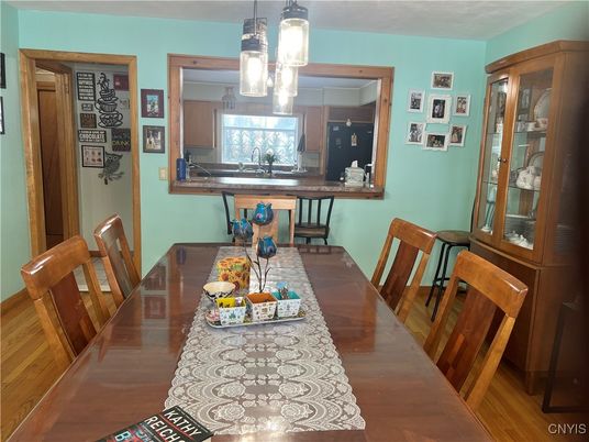 Dining room, Interior, Kitchen, Pendant Lights, Wood Texture Flooring
