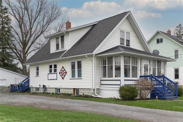 Backyard, Exterior, Facade, Farmhouse