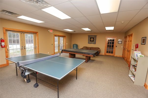 Game Room, Interior, Recessed Lighting
