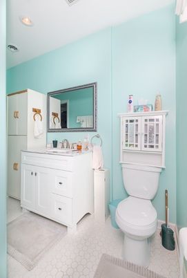 Bathroom, Interior, Recessed Lighting