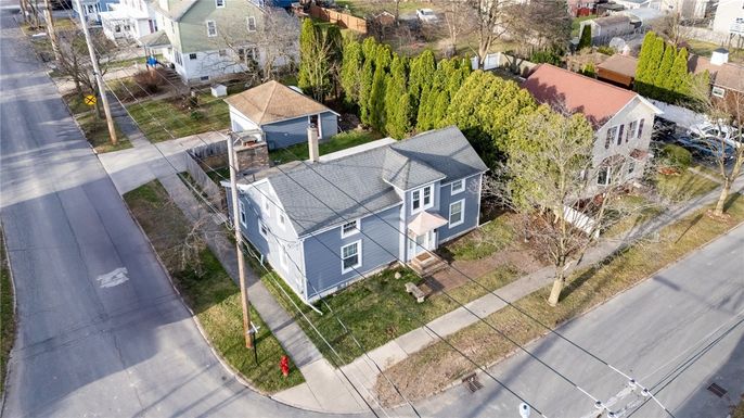 Exterior, Drone