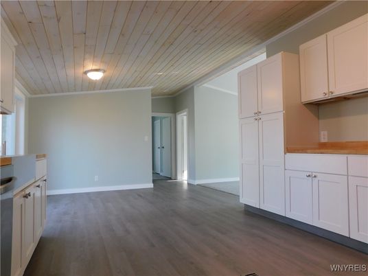Empty room, Interior, Wooden Ceilings, Wood Texture Flooring