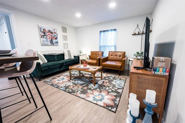 Interior, Living room, Recessed Lighting, Wood Texture Flooring