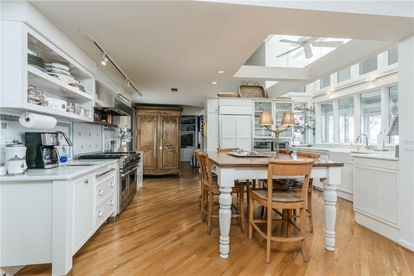 Dining room, Interior, Kitchen, Recessed Lighting, Wood Texture Flooring