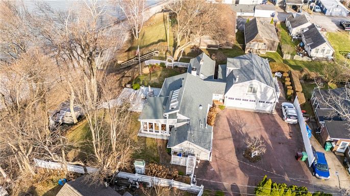 Exterior, Drone