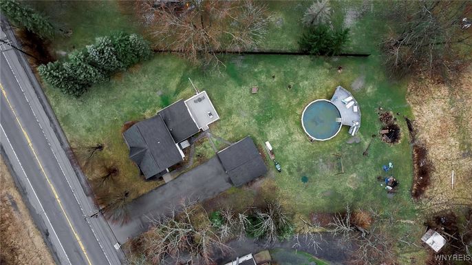 Exterior, Drone