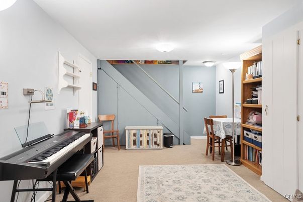 Dining room, Interior, Piano