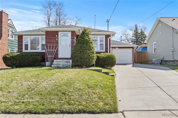 Attached, Detached Garage, Exterior, Facade, Cape Cod