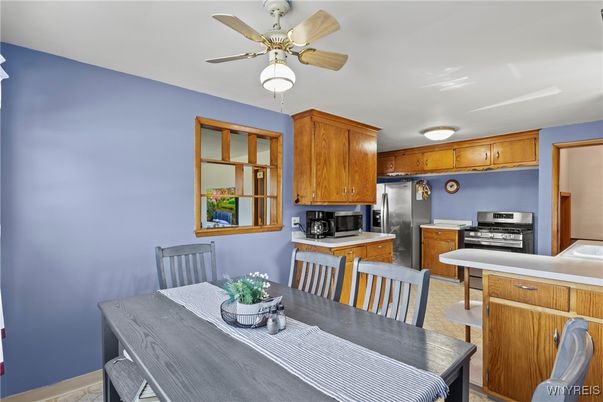Dining room, Interior, Kitchen, Stainless Steel Appliances