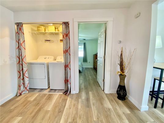 Interior, Utility Closets, Washer, Wood Texture Flooring
