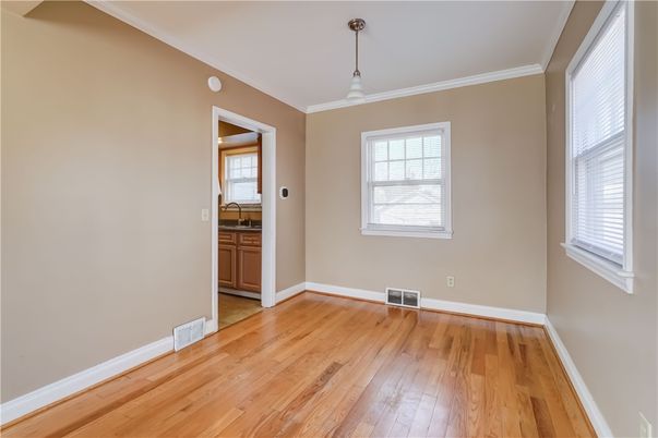 Empty room, Interior, Pendant Lights, Wood Texture Flooring
