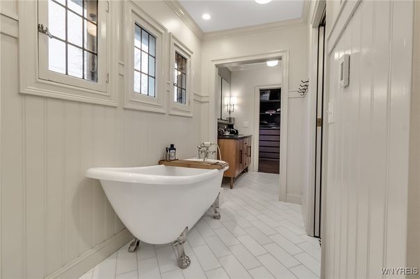 Bathroom, Dual Sink Vanities, Free Standing Baths, Interior, Recessed Lighting