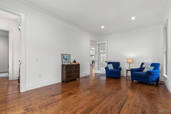 Interior, Recessed Lighting, Wood Texture Flooring