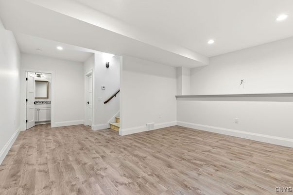 Empty room, Interior, Recessed Lighting, Wood Texture Flooring