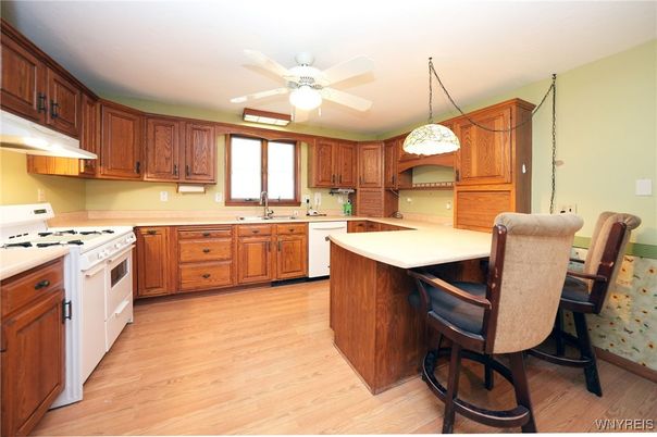 Interior, Kitchen, Pendant Lights, Wood Texture Flooring